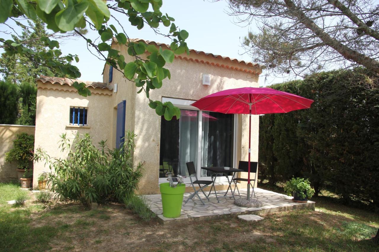 Bed and Breakfast ENTRE AVIGNON et PONT DU GARD à Rochefort-du-Gard Extérieur photo