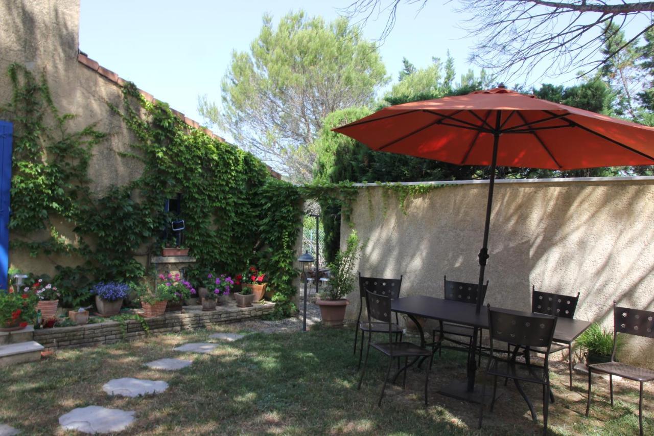 Bed and Breakfast ENTRE AVIGNON et PONT DU GARD à Rochefort-du-Gard Chambre photo